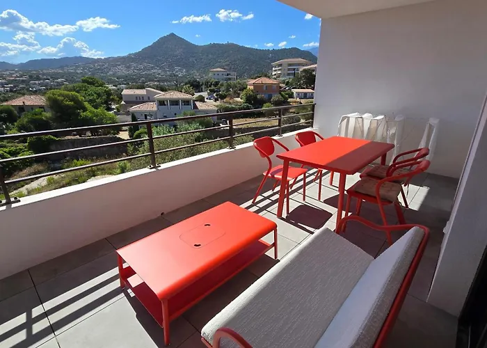 Nepita-dolce-vita T2 Sea View LʼÎle-Rousse